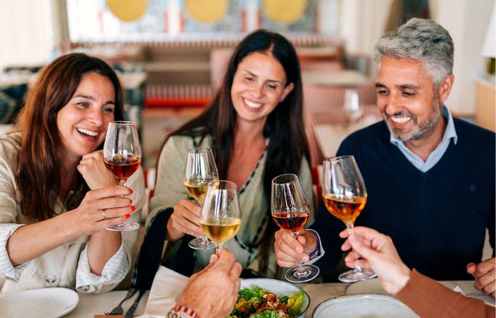 Vinos de Jerez y amigos.jpg